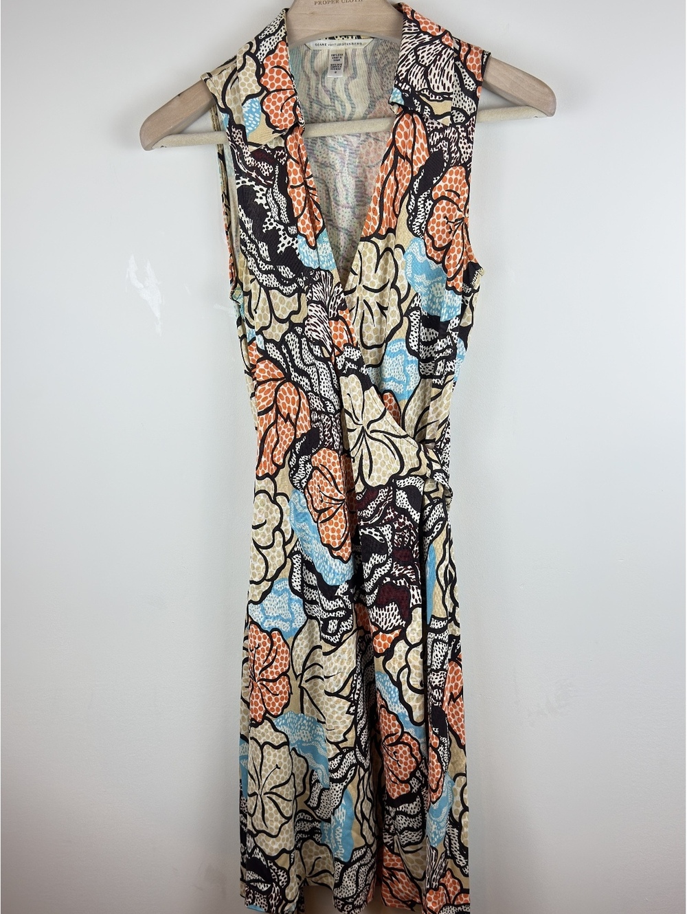 Diane von Furstenberg St. Jude Silk Wrap Dress Abstract Floral Print Size 10